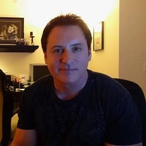 Meet your Posher, Vito